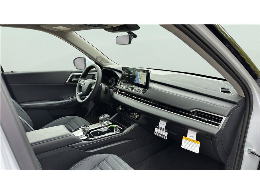 New 2026 Mitsubishi Outlander SE AWD/4WD image 18