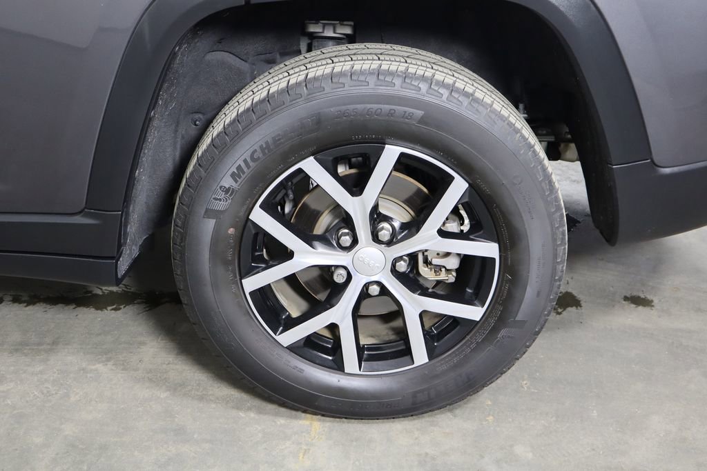 Used 2023 Jeep Grand Cherokee Limited RWD image 50