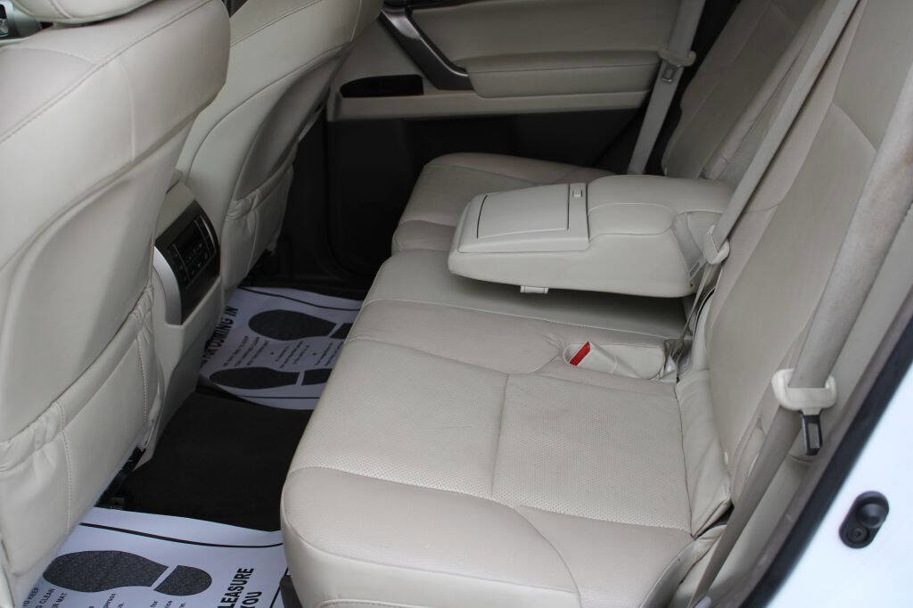 Used 2019 Lexus GX 460 Premium w/ Premium Package image 15