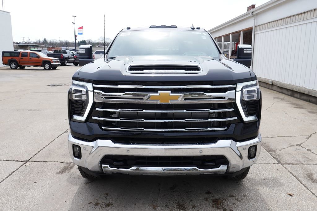New 2026 Chevrolet Silverado 2500 LTZ w/ LTZ Premium Package image 3