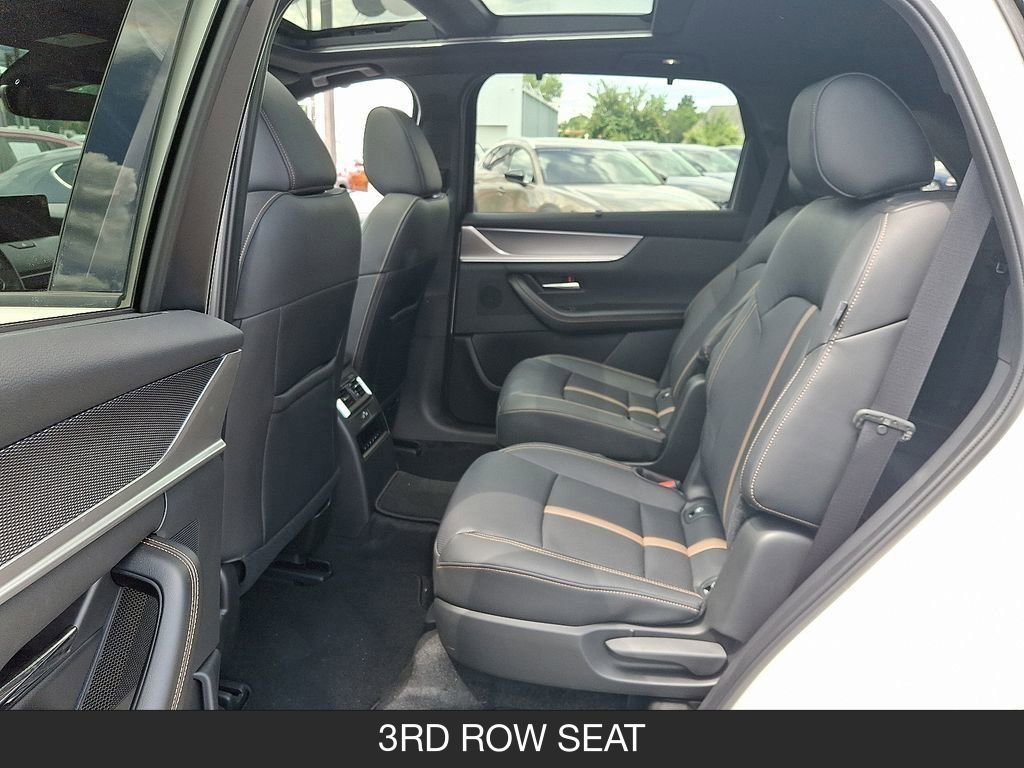 Used 2024 MAZDA CX-90 3.3 Turbo S w/ Premium Package image 12