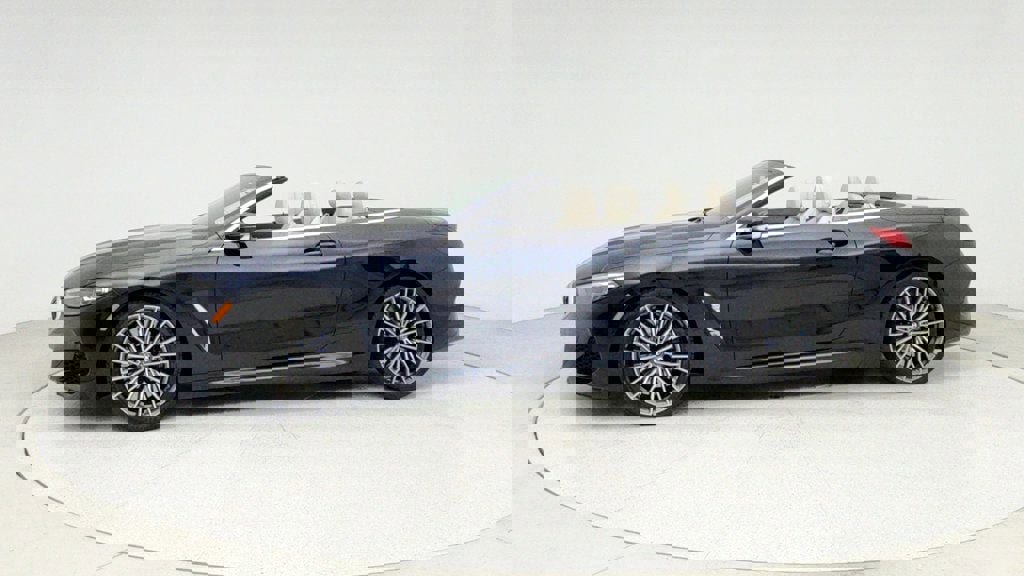 Used 2022 BMW M850i xDrive Convertible image 8