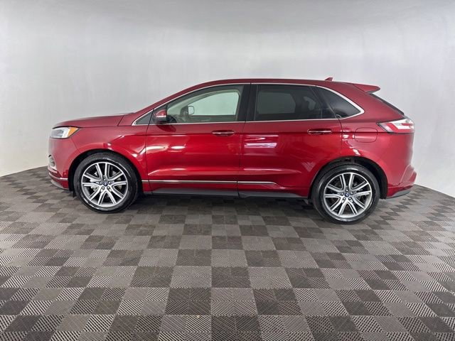 Used 2019 Ford Edge Titanium w/ Equipment Group 301A AWD/4WD image 8