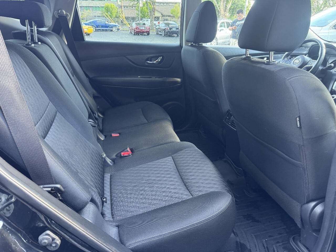 Used 2019 Nissan Rogue SV AWD/4WD image 11