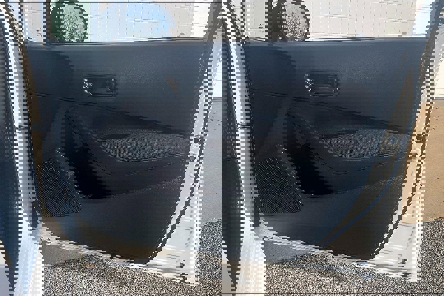 Used 2025 Toyota Corolla LE image 28