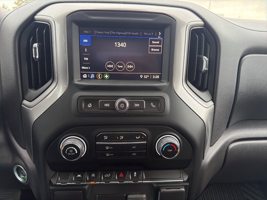 Used 2024 Chevrolet Silverado 1500 Custom image 9