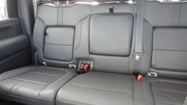 Used 2022 Chevrolet Silverado 3500 High Country image 8