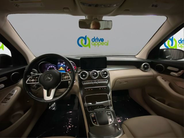 Used 2020 Mercedes-Benz GLC 300 4MATIC image 27