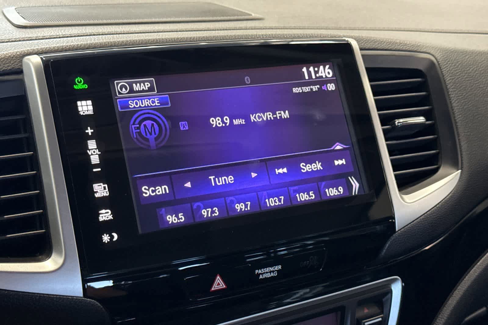 Used 2016 Honda Pilot Touring image 18
