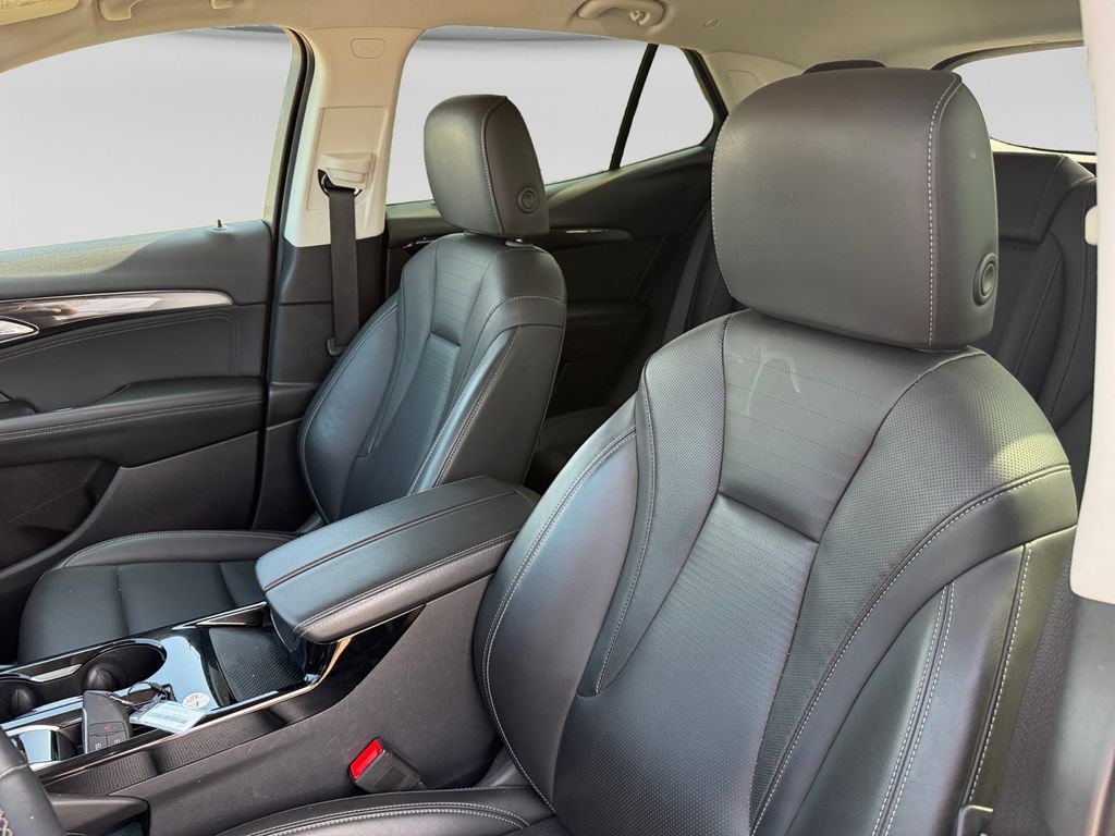 Used 2024 Buick Envision Preferred AWD/4WD image 22