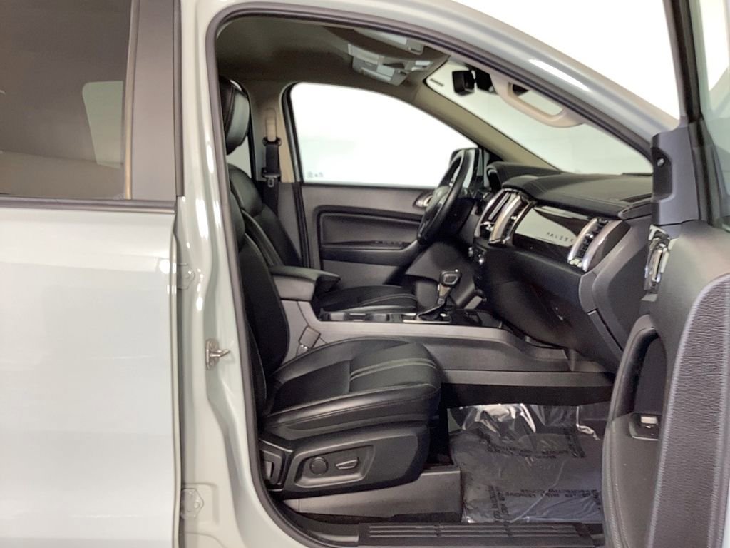 Used 2022 Ford Ranger Lariat w/ Equipment Group 501A High image 10