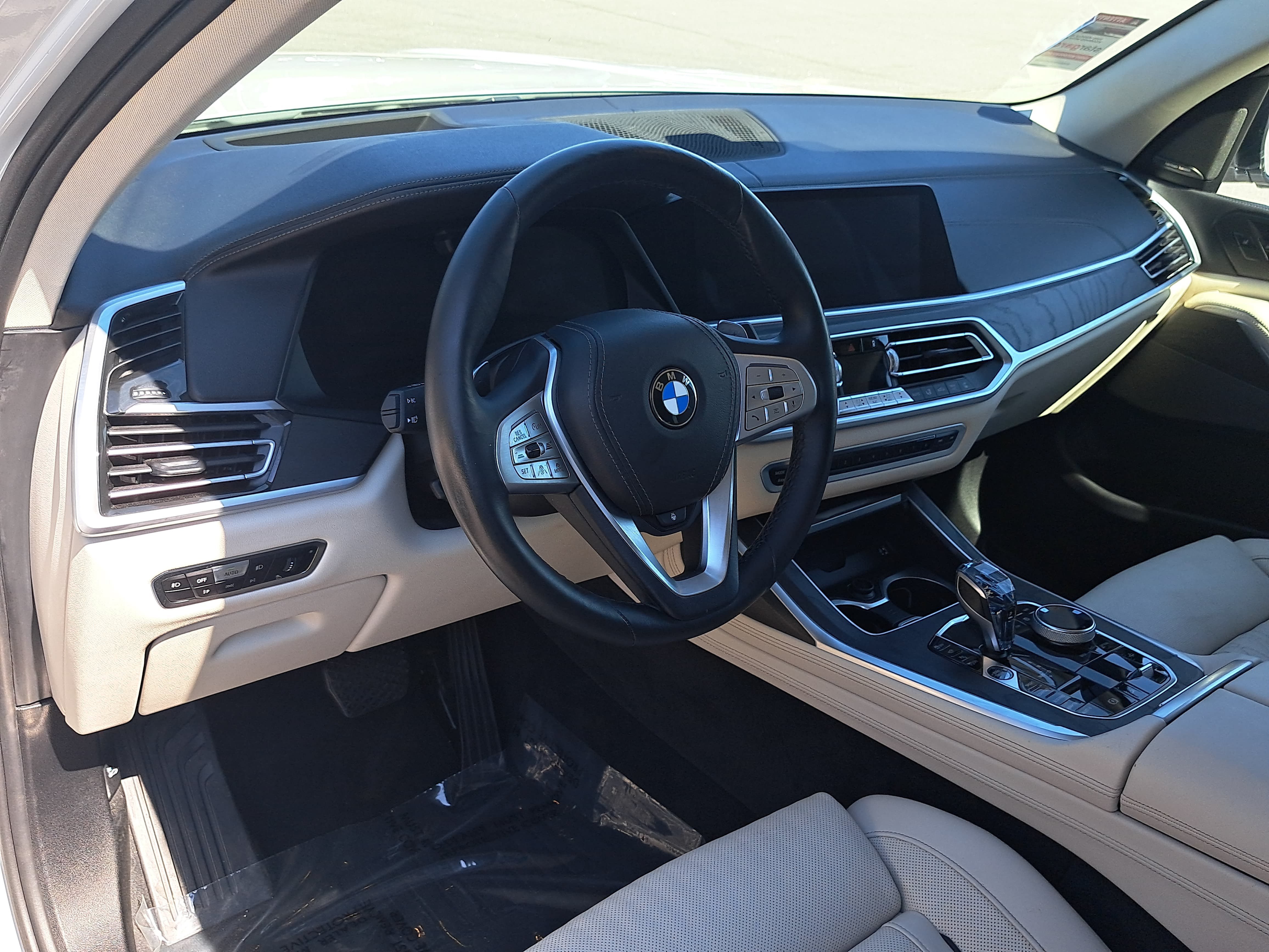 Used 2020 BMW X7 xDrive40i w/ Executive Package AWD/4WD image 18