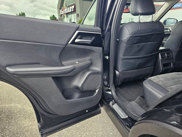 Used 2024 Mitsubishi Outlander SE AWD/4WD image 23