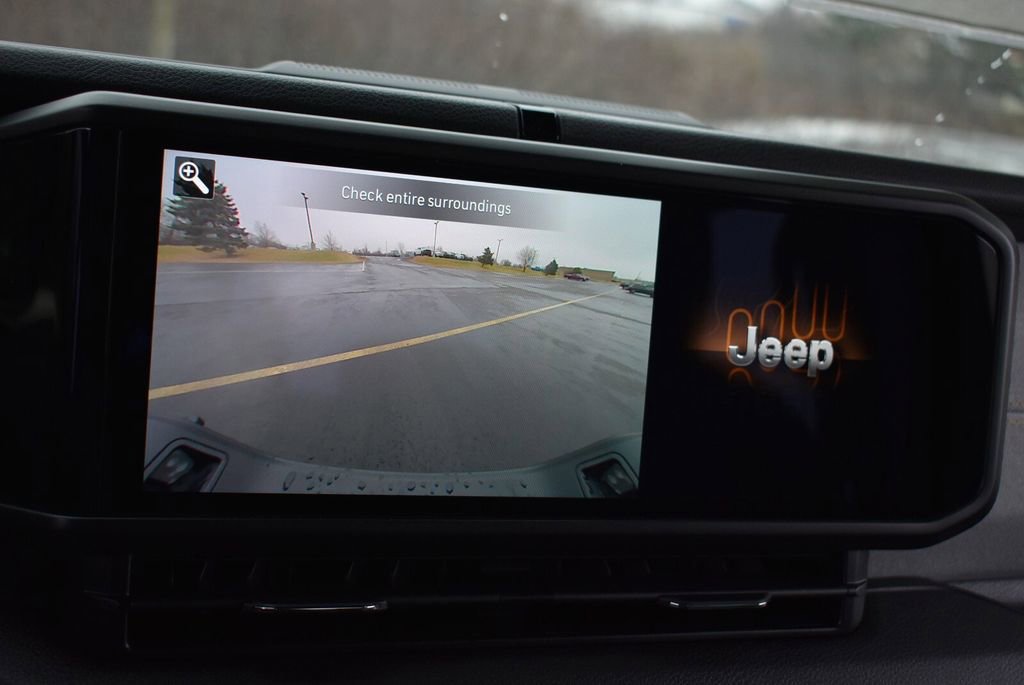 New 2026 Jeep Gladiator Sport AWD/4WD image 23