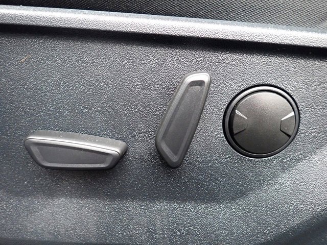 Certified 2025 Ford F150 XLT w/ Equipment Group 302A MID image 23