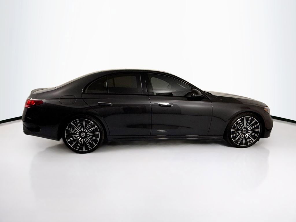 New 2026 Mercedes-Benz E 450 4MATIC Sedan image 4