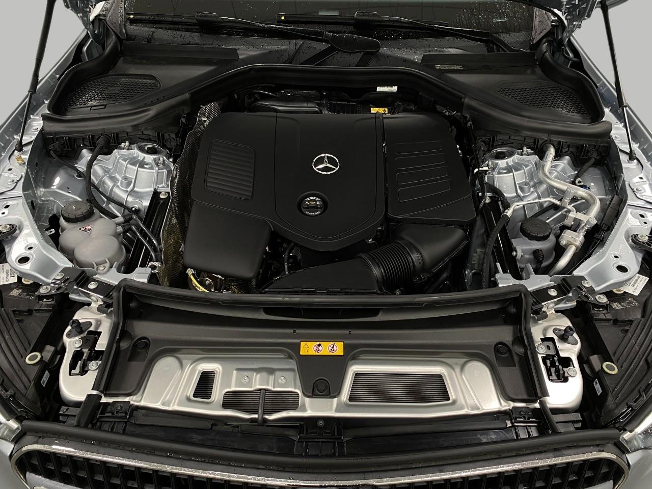 New 2026 Mercedes-Benz GLC 300 4MATIC image 11