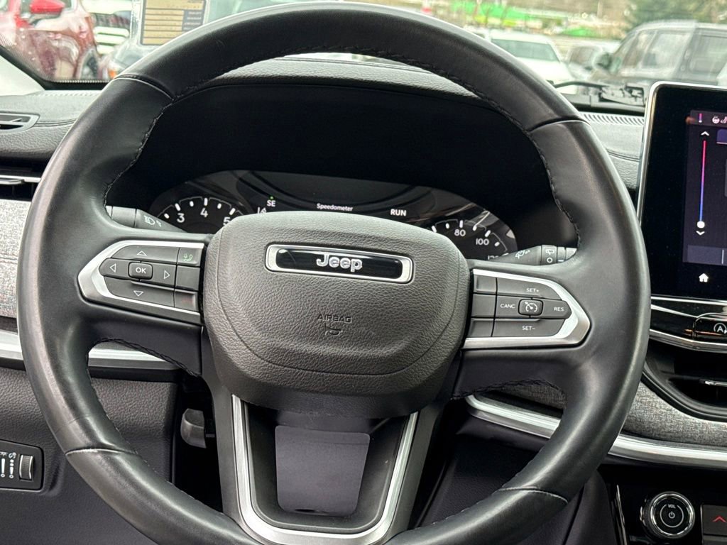 Used 2022 Jeep Compass Latitude image 18