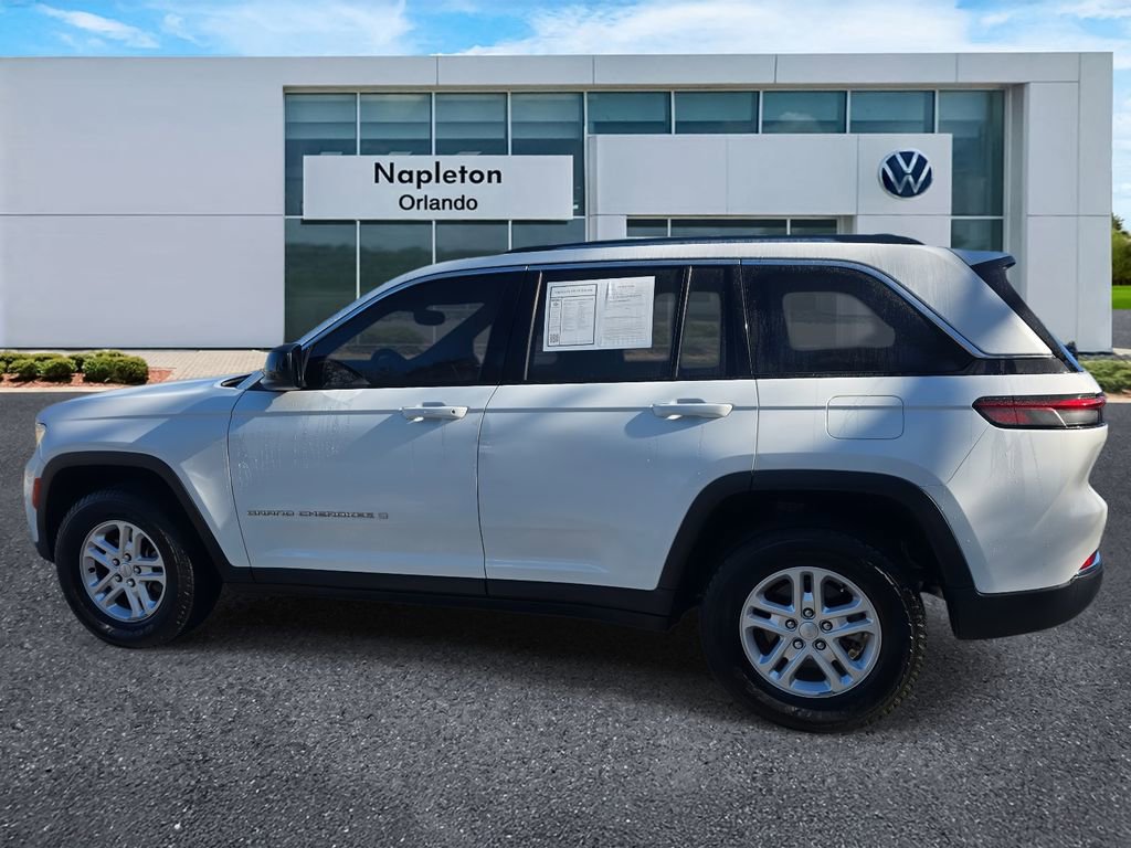 Used 2023 Jeep Grand Cherokee Laredo w/ Luxury Tech Group I image 8