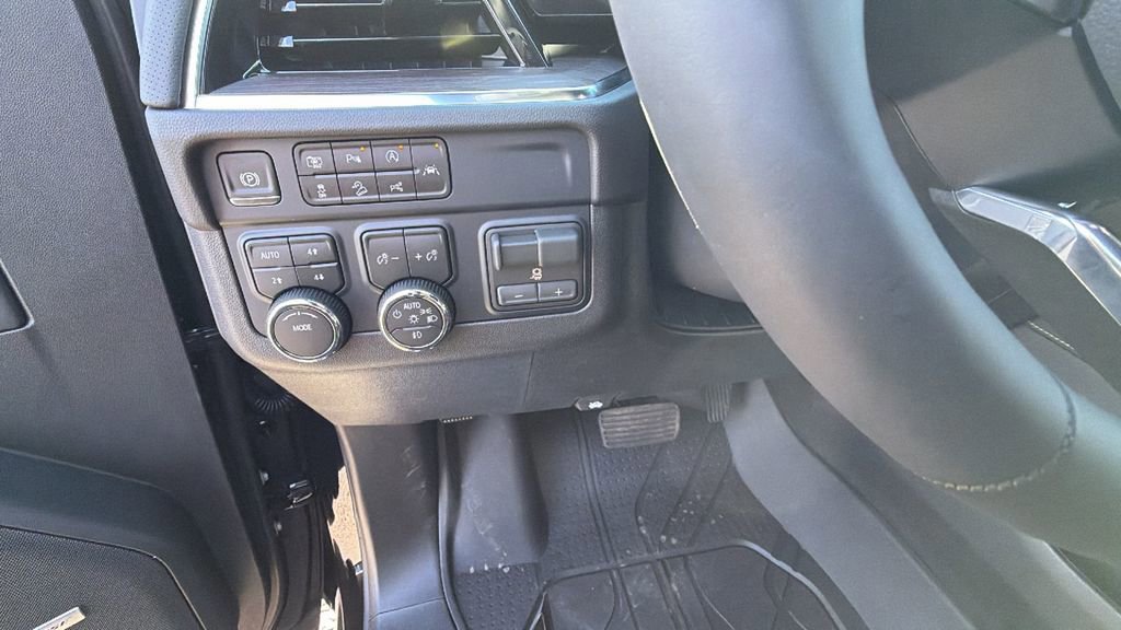 New 2026 Chevrolet Tahoe Premier w/ Sun And Tow Package image 21