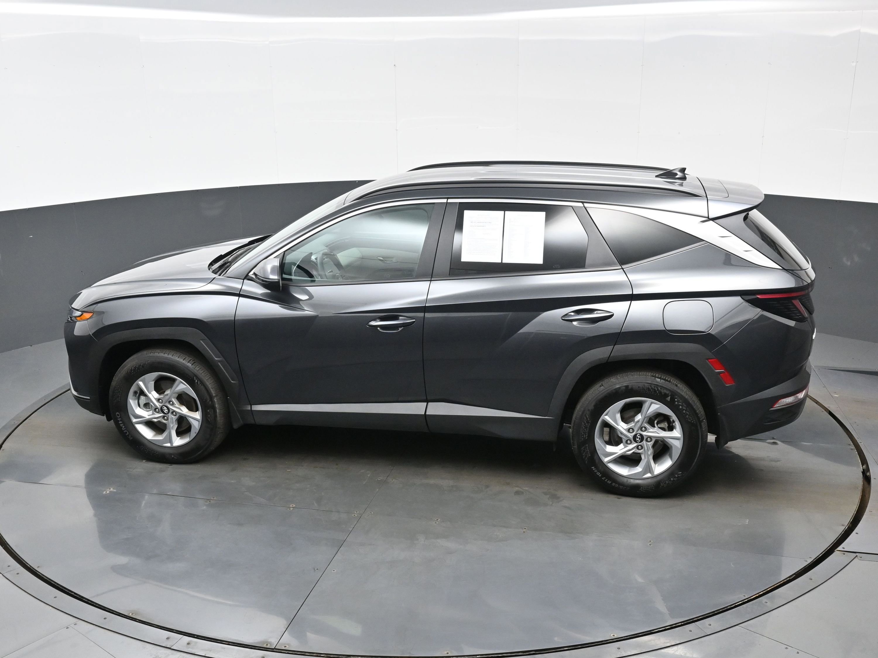 Used 2023 Hyundai Tucson SEL w/ Winter Package image 32
