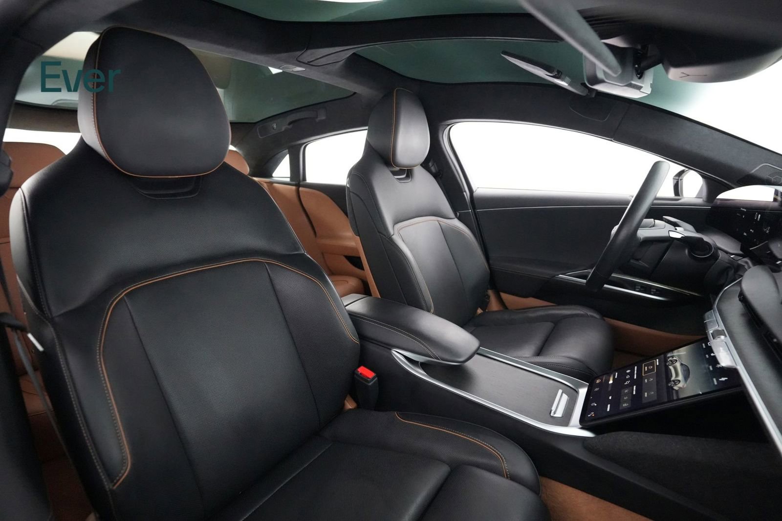 Used 2023 Lucid Air Touring image 23