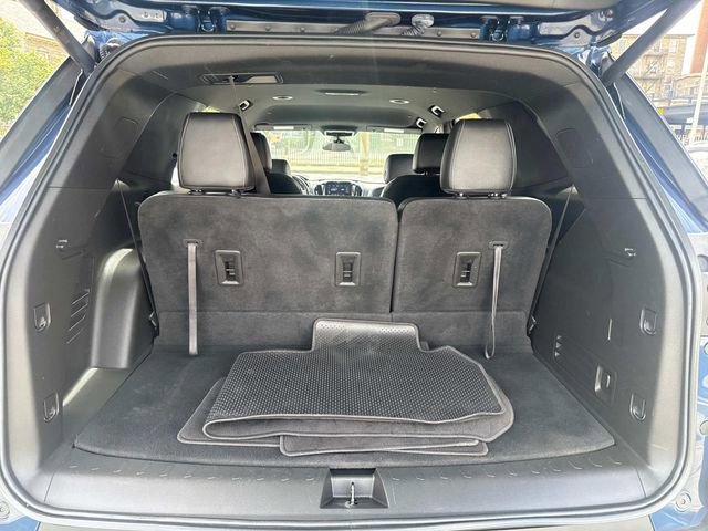 Used 2023 Chevrolet Traverse LT image 9
