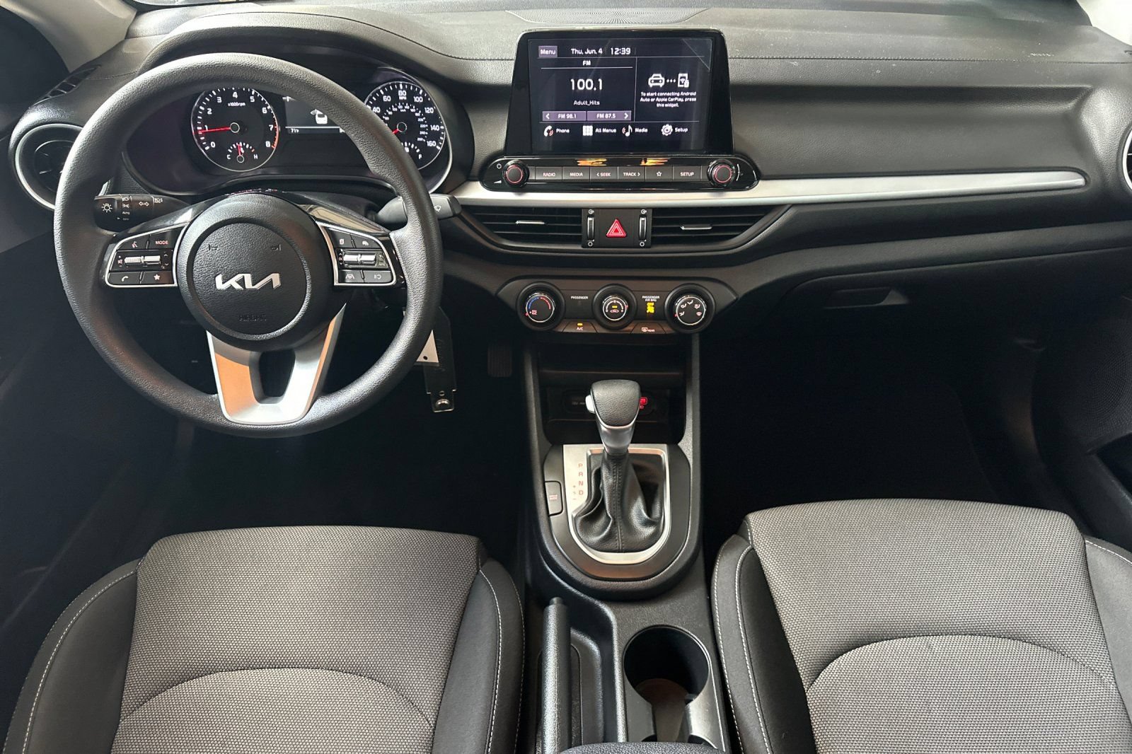 Used 2024 Kia Forte LXS FWD image 13