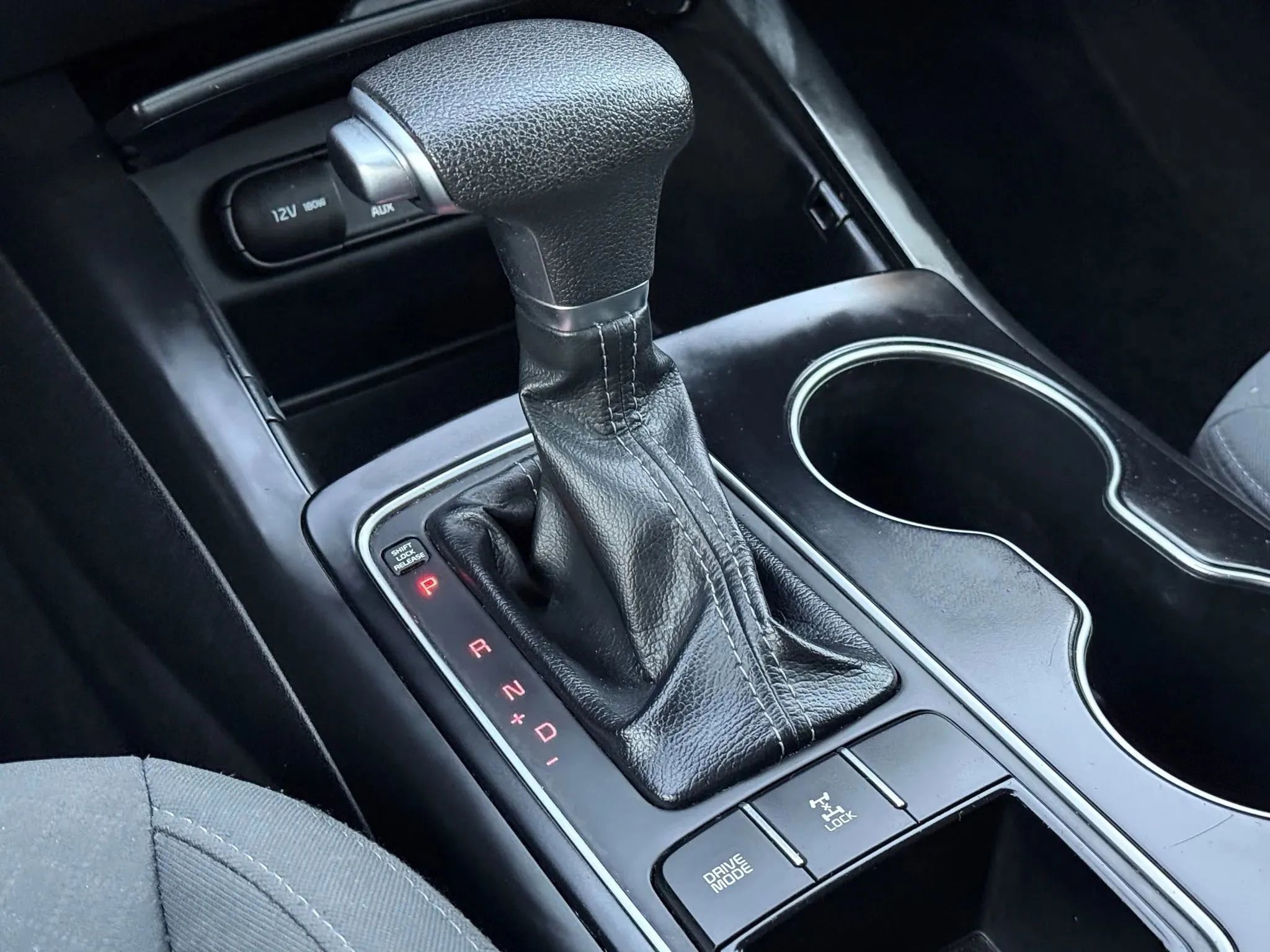 Used 2019 Kia Sorento LX image 26