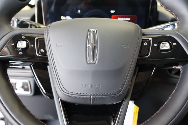New 2026 Lincoln Aviator 2WD image 25
