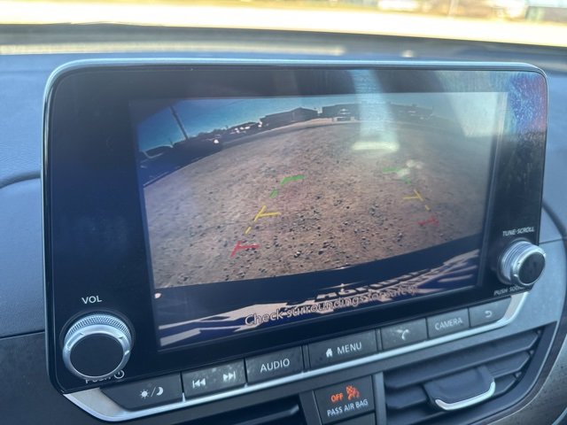 Used 2024 Nissan Altima 2.5 SV image 13