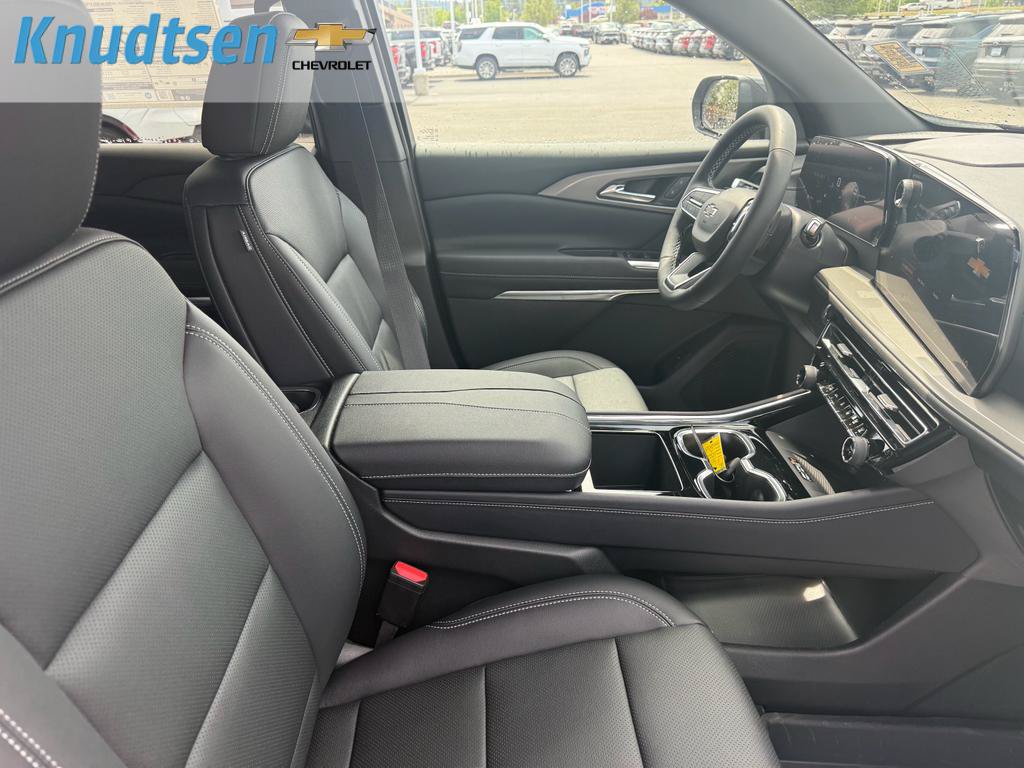 New 2026 Chevrolet Traverse LT w/ Midnight/Sport Edition AWD/4WD image 12