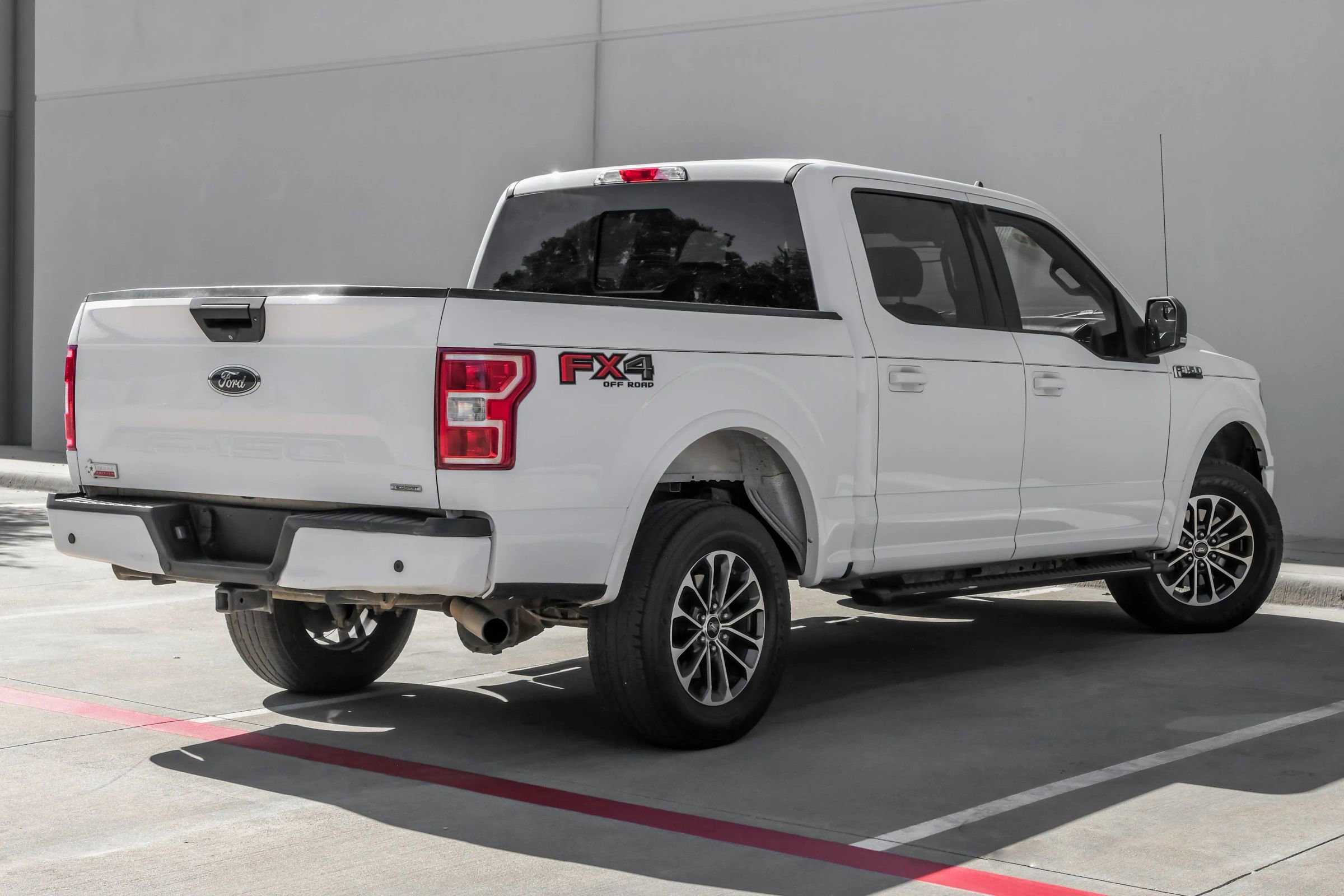 Used 2022 Ford F150 XLT w/ XTR Package image 3
