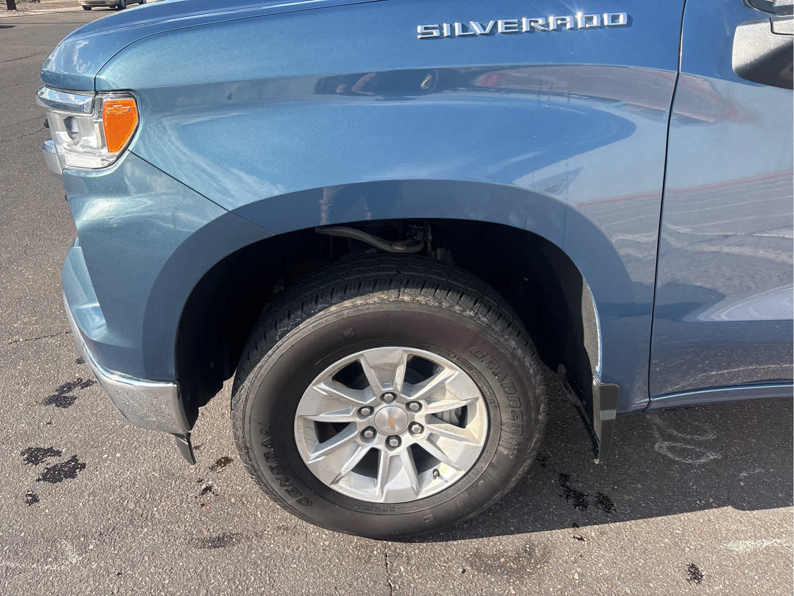 Used 2024 Chevrolet Silverado 1500 LT w/ Safety Package RWD image 32