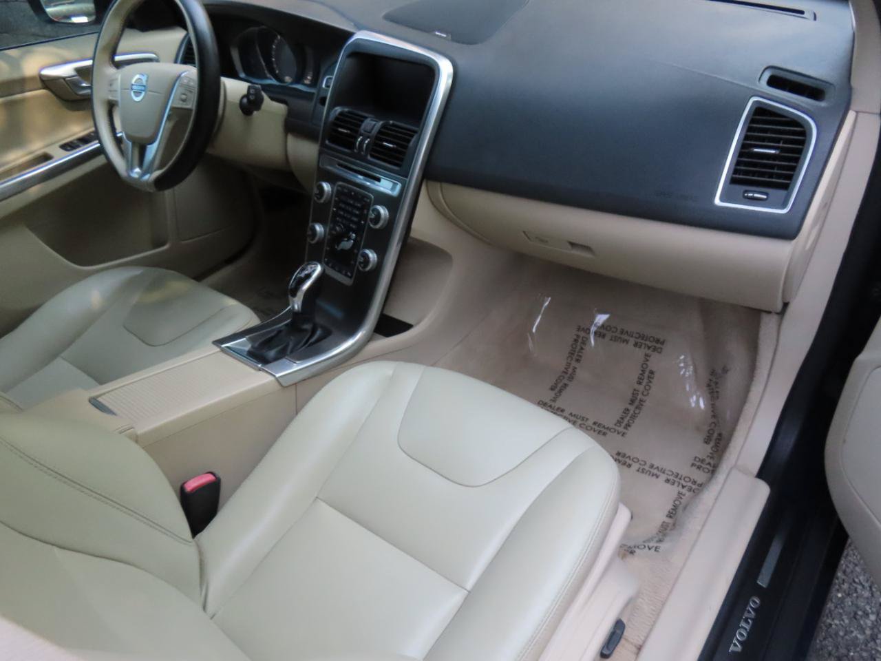 Used 2015 Volvo XC60 T5 Platinum FWD image 20