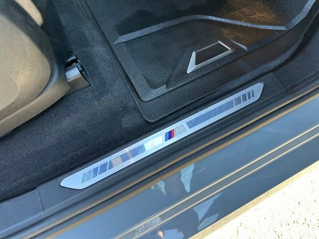 Used 2024 BMW X7 xDrive40i w/ M Sport Package image 40