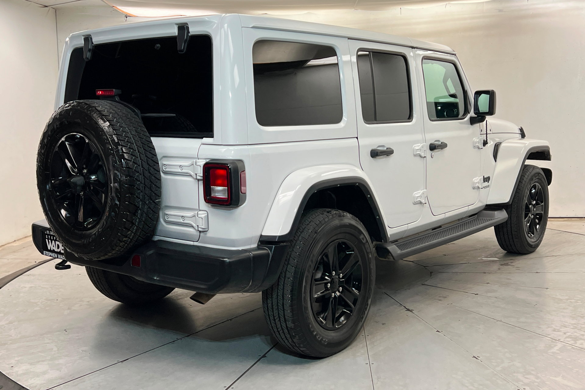 Certified 2021 Jeep Wrangler Unlimited Sahara AWD/4WD image 5