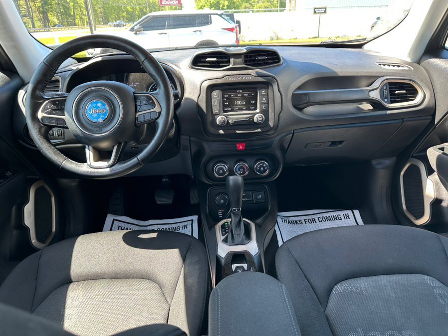 Used 2017 Jeep Renegade Latitude AWD/4WD image 12