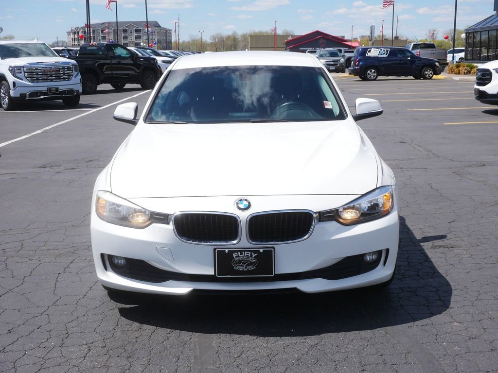 Used 2015 BMW 320i xDrive Sedan AWD/4WD image 3