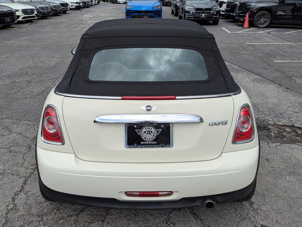 Used 2011 MINI Cooper Convertible FWD image 9