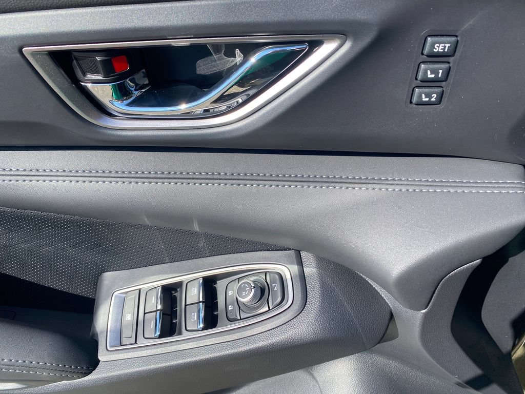 New 2026 Subaru Ascent Limited AWD/4WD image 10