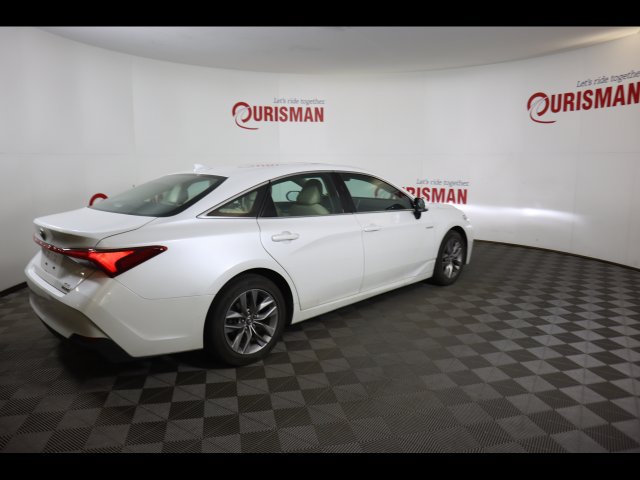 Used 2020 Toyota Avalon XLE w/ Moonroof Package FWD image 25