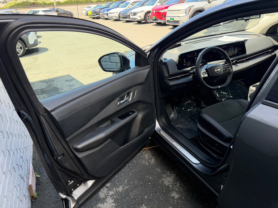 Used 2023 Nissan Ariya FWD image 9