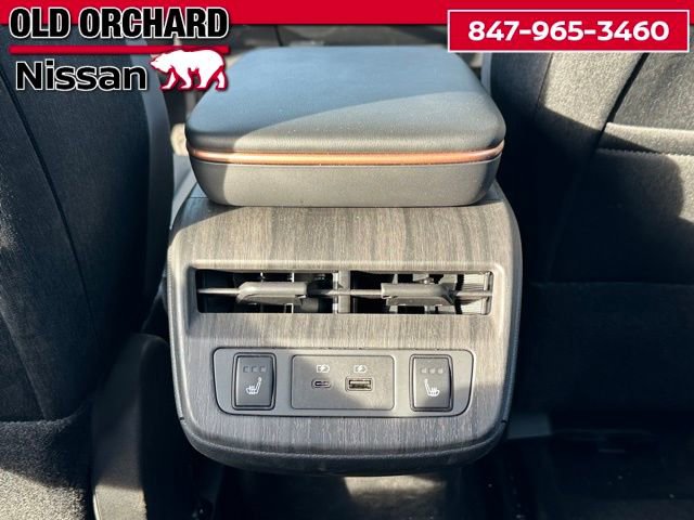 Used 2023 Nissan Ariya AWD image 13