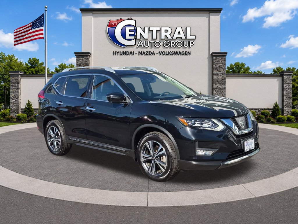Used 2017 Nissan Rogue SL w/ SL Premium Package AWD/4WD image 1