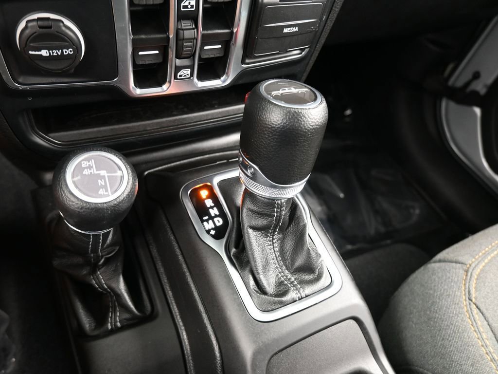 Used 2024 Jeep Gladiator Sport image 23