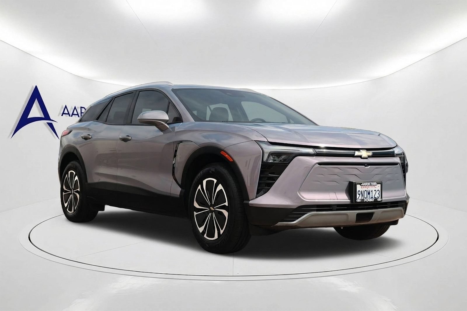 Used 2024 Chevrolet Blazer EV LT AWD/4WD image 3