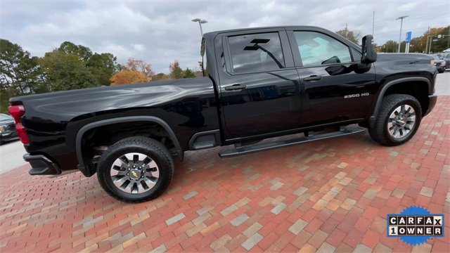 Used 2025 Chevrolet Silverado 2500 Custom w/ Custom Convenience Package image 2