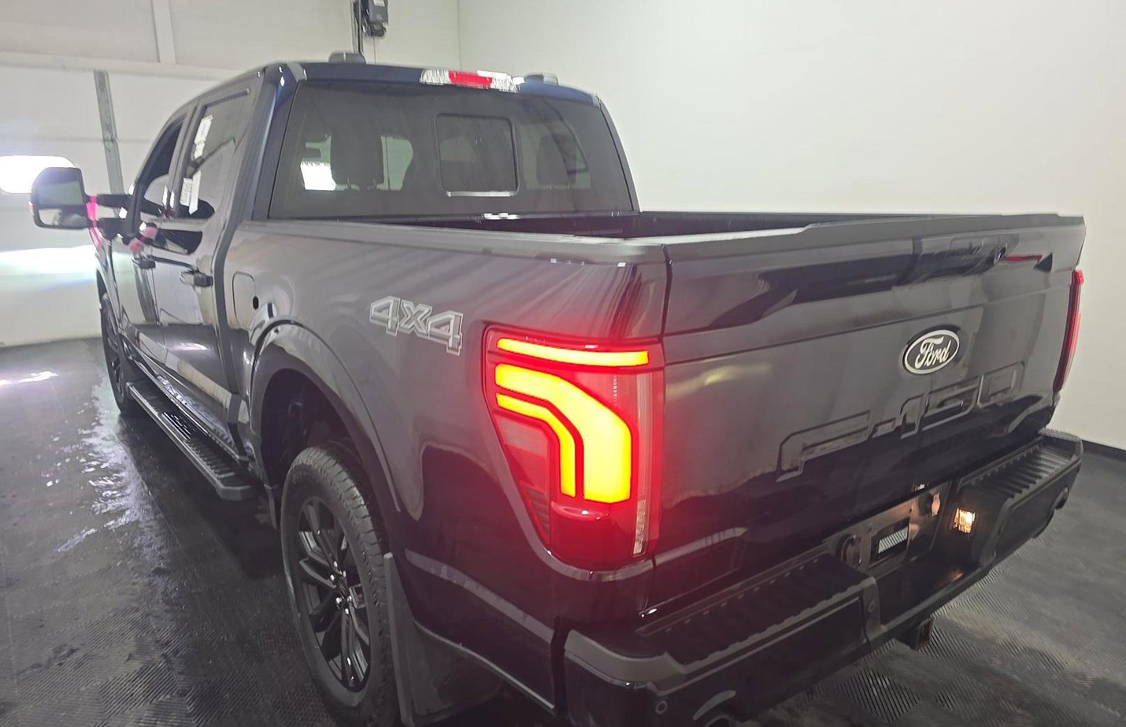 Used 2025 Ford F150 Lariat AWD/4WD image 6