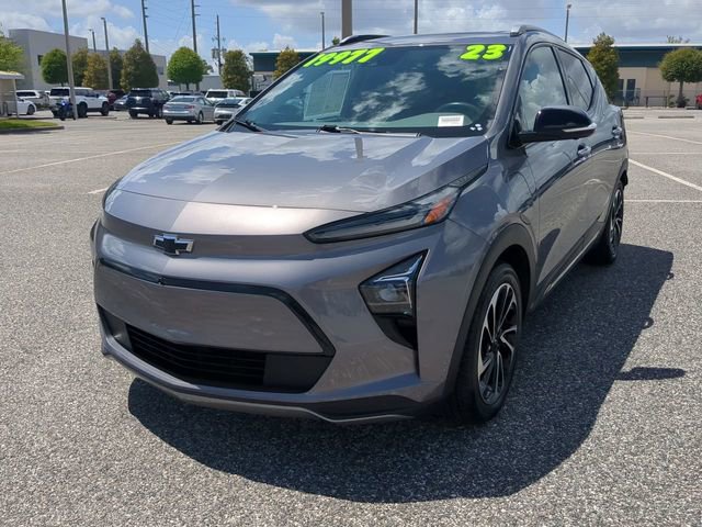 Used 2023 Chevrolet Bolt EUV Premier w/ Sun & Sound Package image 8